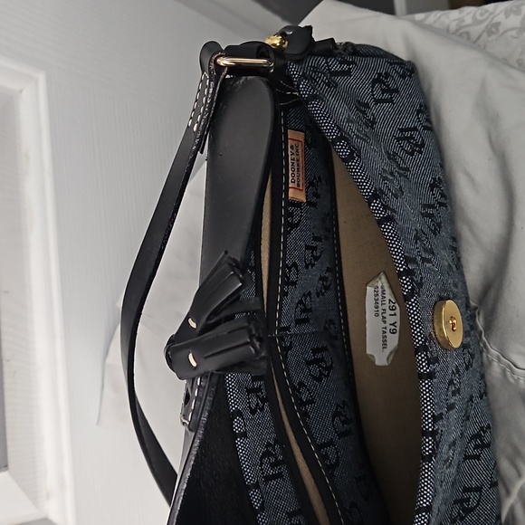 Dooney and Burke purse - Picture 2 of 2